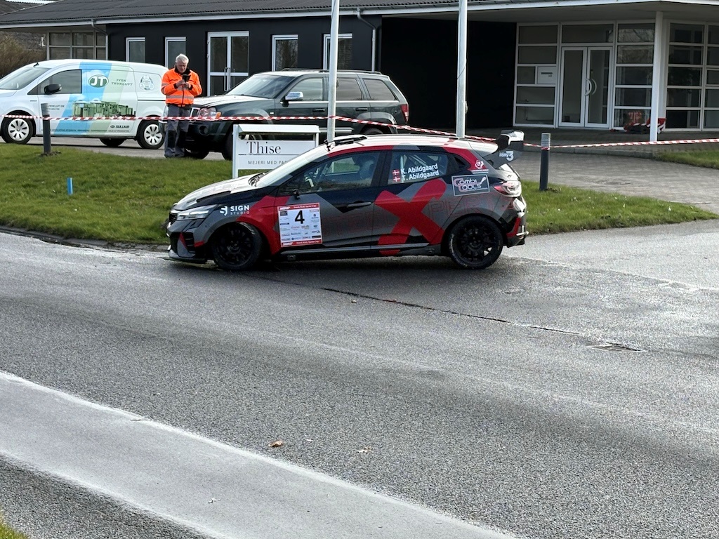 Holstebro mandskabet Kim Abildgaard og Mikkel Abildgaard (start nr. 4) var dagens hurtigste med et forspring til nr. 2 på 9 sekunder.
(Foto: SOMS)
